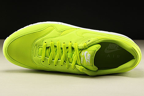 Nike Air Max 1 Atomic Green White Over view