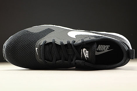 nike air tavas black and white