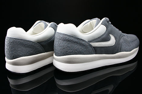 nike air safari grey