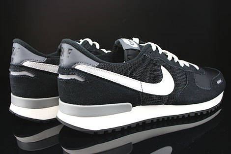 nike air vortex grey black