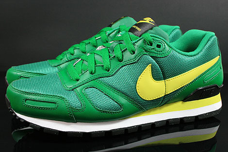 Nike Air Waffle Trainer Pine Green Yellow White Black