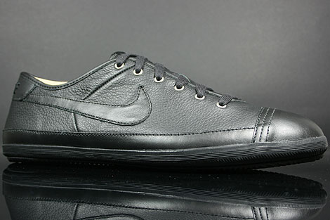 nike flash leather