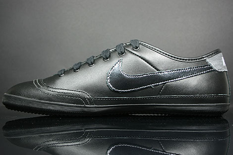 nike flash leather