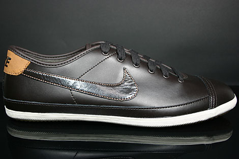 nike flash leather