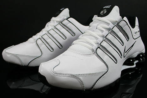 nike shox nz eu black white