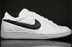 Nike Tennis Classic Weiss Dunkel Blau Nike Tennis Classic Weiss Dunkel Blau