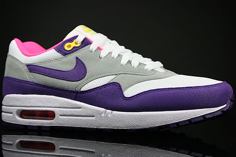 nike air max purple and white