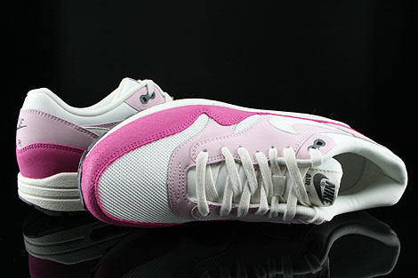 Nike Wmns Air Max 1 Essential - 599820-111 - SNS