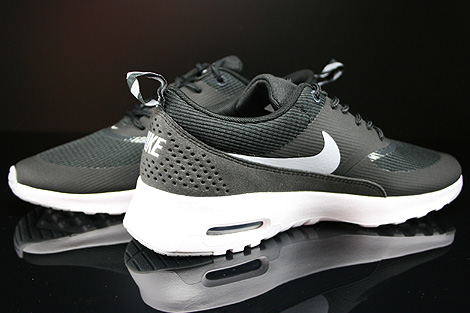 air max thea wolf grey