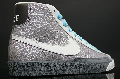 nike blazer high grey