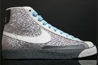 Nike WMNS Blazer Hi Grau Weiss Blau