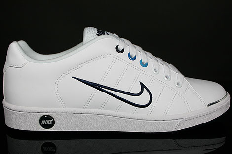 nike court tradition