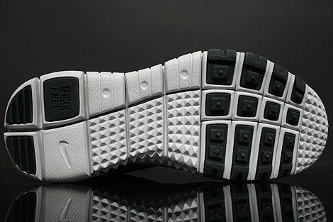 Nike Trainer Dunk Low Medium Grey Black Back view